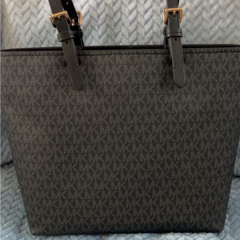 🦋 Michael Kors Black Signature Tote Bag🦋 - Picture 2 of 6